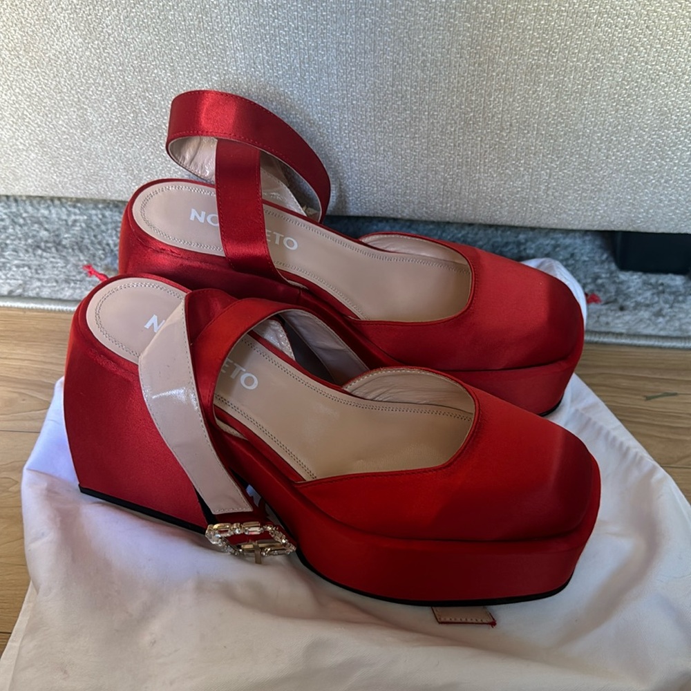 Nodaleto Bulla Sofia 120mm satin pumps